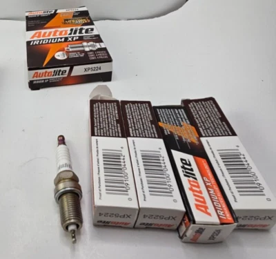 (CANTIDAD 4) Bujía Autolite Iridium XP XP5224 para Volkswagen Jetta Beetle 92-2015 Foto 1 de 4