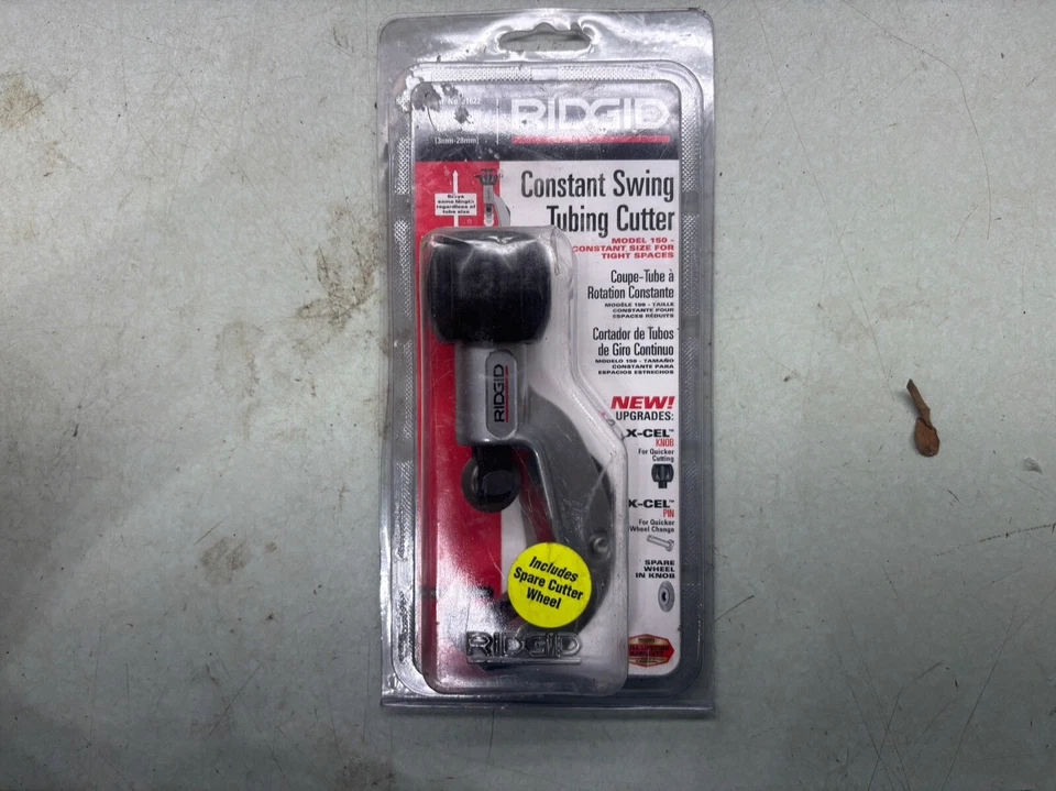 RIDGID Tool (31622) Screw Feed 1/8-1 1/8" Tubing & Conduit Cutter Made in USA - Image 1 of 4