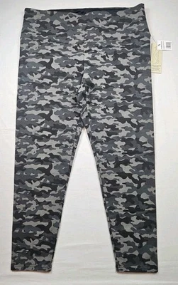 Khakis & Co Suave Seamless Camo Capri Leggings NWT  XL Tummy Control - Image 1 of 4