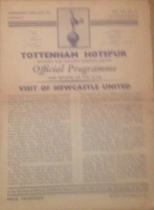 TOTTENHAM HOTSPUR V NEWCASTLE UNITED - DIVISIÓN UNO - 22/3/1961 - DOBLE TEMPORADA - Imagen 1 de 1