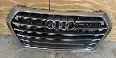 Parachoques delantero central Audi SQ5 2018 2019 2020 con emblema OEM 80A853651F * Foto 1 de 4