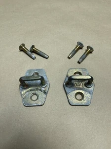 Jeep Wrangler TJ 97-06 Door Striker Set Pair Strikers Latches Brackets Pin - Picture 1 of 2