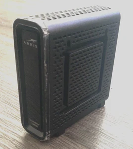 ARRIS Touchstone CM8200A DOCSIS 3.1 Ultra Fast Cable Modem Black - Picture 1 of 1