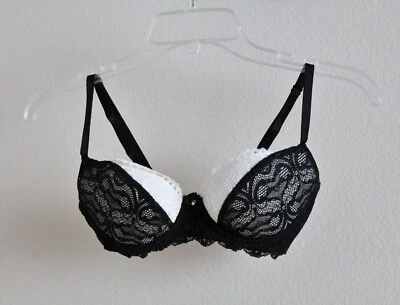 NEW Frederick's of Hollywood Padded Demi Bra in Black & White Lace Size 36A - Image 1 of 4