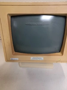 Learning Edge OM-123T / 11" CRT Monitor 1989 POWERS ON UNTESTED VINTAGE RESALE - Picture 1 of 10