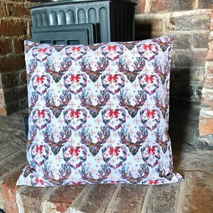 673. Handmade CHRISTMAS REINDEER RED 100% Cotton Cushion Cover.Various sizes - Picture 1 of 2