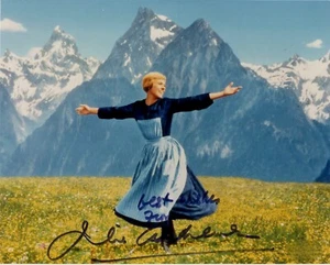 JULIE ANDREWS SIGNED 8X10 FOTO HANDSIGNIERTES BILD *NACHDRUCK* - Bild 1 von 1