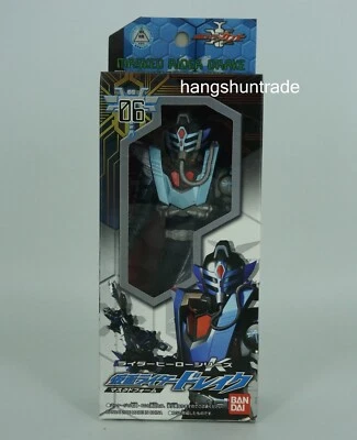 Boneco de vinil macio Bandai Kamen Rider Hero Series RHS 06 Drake forma mascarada - Imagem 1 de 2