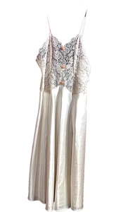 Tiffany’s Closet Dornröschen Undercover Wear Größe M  - Bild 1 von 4