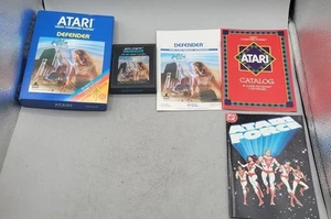 Defender (Atari 2600, 1982) Complete In Box w/ Manual - Picture 1 of 18
