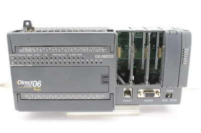 Koyo D0-06-DD2 DirectLogic 06 | 20 entradas de CC | 16 fuentes de salida de CC | 120-240 VAC  Foto 1 de 4