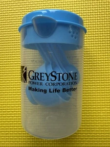 Measuring Cups w Plastic Measuring Spoons & Strainer/Pourer - Picture 1 of 8