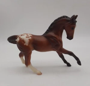 1999 G2 Breyer Reeves Stablemate #5316 Warm Blood Buffalo Bill Bay Blanket - Picture 1 of 12