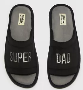 Pantofole Uomo DLUXE by Dearfoams SUPER DAD - NERE - Memory Foam M (545) - Foto 1 di 3