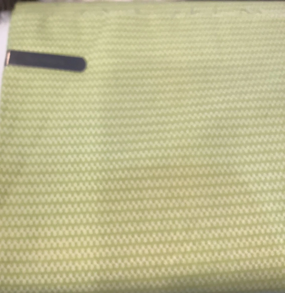 Clover Hollow #37556-16 para Moda, por yarda Foto 1 de 1