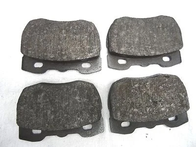 Juego de pastillas de freno delanteras Land Rover Discovery 94-99 Range Rover 90-94 TRW STC9190 Foto 1 de 3