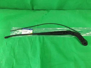GENUINE MERCEDES BENZ MB VAN MB100 & MB140 SERIES WIPER ARM + HOSE SET - LH - Picture 1 of 2