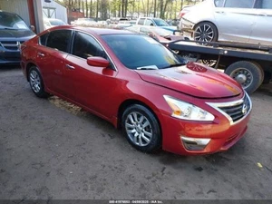 2014 Nissan Altima Fuse Box OEM Used 145K Miles 646-11064 062734 - Picture 1 of 10