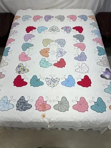 #232 Vintage Handmade 1940's Applique Butterfly Quilt 77" x 84" ~ USA Embrodered - Picture 1 of 11