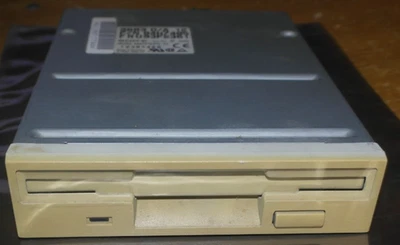 Floppy disk drive SONY Model MPF520-D 3.5" - Image 1 of 4