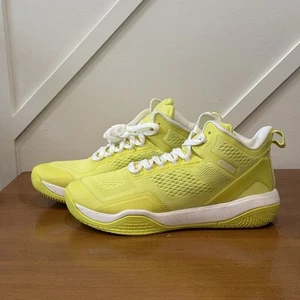 BRAND NEW Size 8 Moolah Neovolt Pro Mid Women’s Basketball Shoes Yellow No Box - Picture 1 of 10
