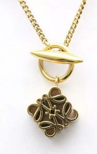 Collana Loewe ciondolo catena logo oro