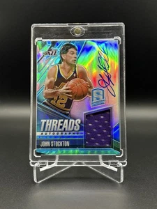 2013-14 Panini Spectra John Stockton Juego Usado Parche Automático #17/25 Utah Jazz - Imagen 1 de 2