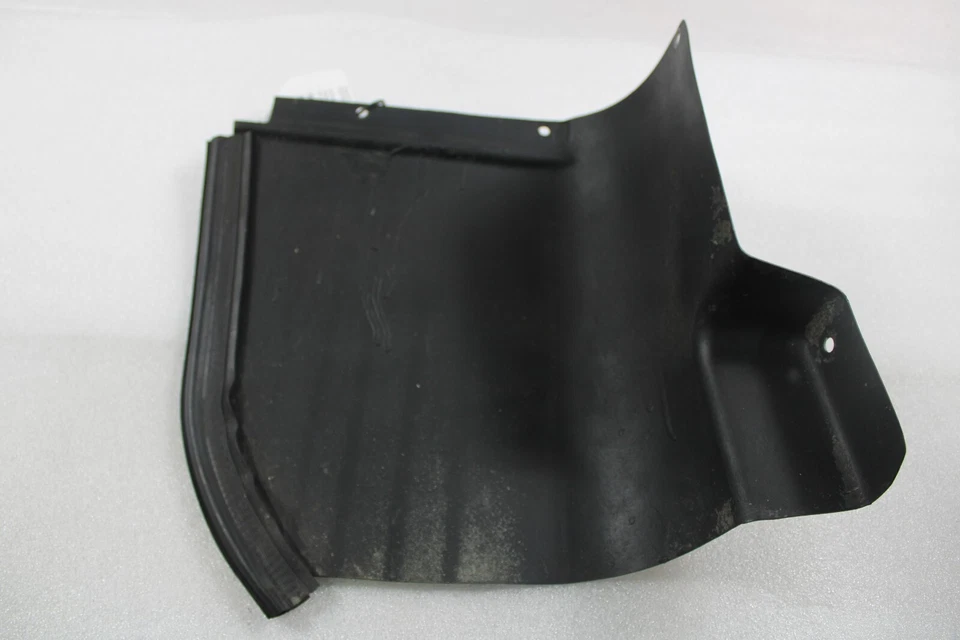 Ferrari F355, diestro, derecho, forro guardabarros trasero, sección trasera, usado, P/N 64110500 Foto 1 de 4