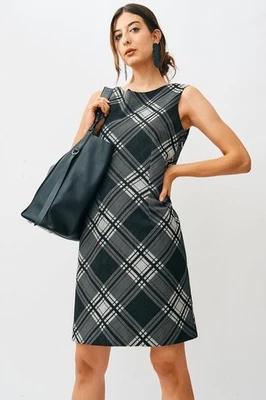 Max Mara White Black Plaid Sleeveless Midi Dress Size 42 - Image 1 of 4