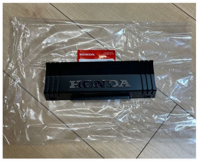 Honda CBX400F CBX550F Genuine Front Emblem Cover New Unused - Изображение 1 из 2