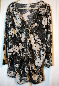 Blusa para mujer Cato negra blanca floral suéter cuello en V 26/28 ajustada elástica - Imagen 1 de 4