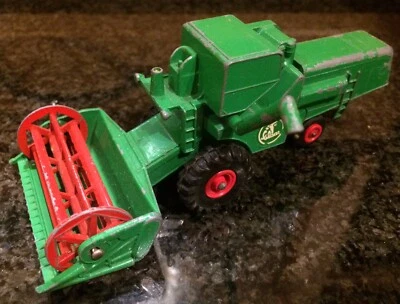 Matchbox King Size K9 Green Class Combine Harvester, Lesney Products - Image 1 of 4