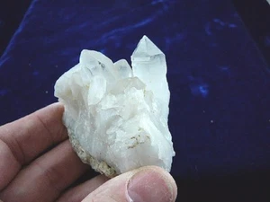 (R244) 2" long Clear white Quartz crystal points Hot Springs Arkansas specimen - Picture 1 of 1