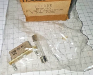 Kit de fusibles y resistencia Baldor BR0050 - 0,05 ohmios 4 amperios - Imagen 1 de 3