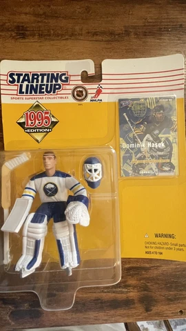 1995 Starting Lineup Dominik Hasek Buffalo Sabres NHL Figure & Card Cover
