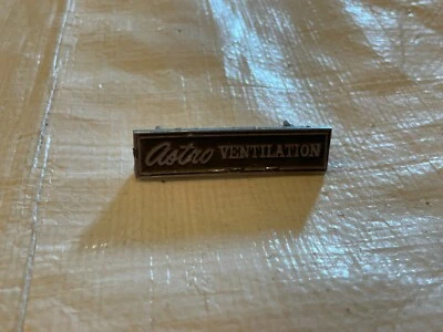 Chevrolet Astro 1969 1970 ventilación tablero emblema insignia moldura interior Foto 1 de 4