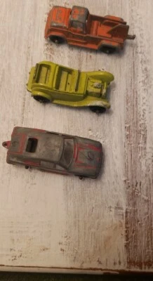 3 coches de juguete Tootsie Metal. Camión de remolque Ford .32. coche regular. Foto 1 de 3