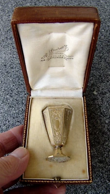 ANTIKE FEUERVERGOLDETE PETSCHAFT MIT ETUI , A. DARAY BRÜSSEL UM 1840/60 - Bild 1 von 4