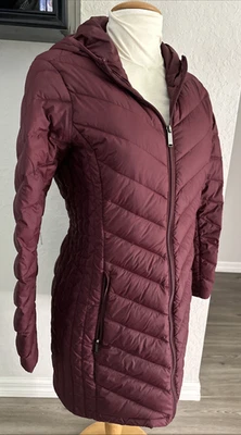 London Fog Coat Womens Small Burgundy Packable Down Quilted Long Hooded Puffer - Image 1 of 4