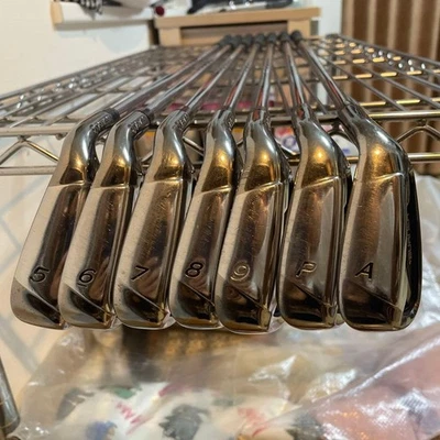 TaylorMade BURNER Irons #5-9,Pw,Aw(7Clubs)/NSPRO 950GH/Flex:Stiff - Image 1 of 4