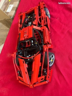 Lego technic Enzo Ferrari - Photo 1/2