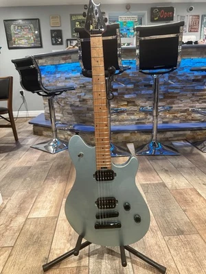 EVH Wolfgang WG Standard T.O.M. Guitarra Eléctrica - Sea Foam Pearl Metallic Foto 1 de 4