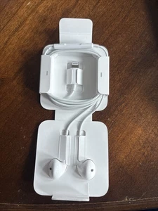 Apple EarPods Lighting - Photo 1 sur 2