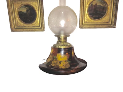 Antigua lámpara real de aceite Weller Louwelsa base de arte de cerámica convertida ORIGEN Foto 1 de 4