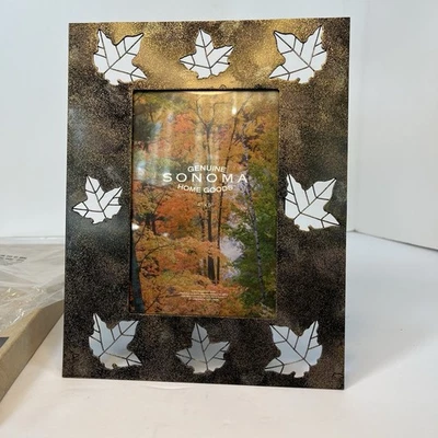 "Marco de fotos de metal de 4x6"" con recortes de hojas de otoño Sonoma decoración de artículos para el hogar" Foto 1 de 4