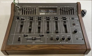 Gemini MX-8200 with Echo Stereo Mixer Equalizer Vintage Pro DJ Equipment - Picture 1 of 11