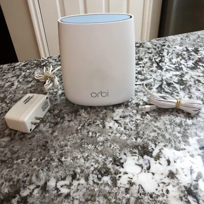 NETGEAR Orbi RBR20 AC2200 Tri-Band WiFi Mesh Router Adapter RBR20-100NA Bundle - Image 1 of 4