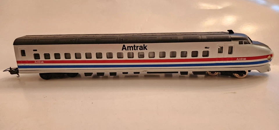 Model Power HO Scale Locomotive Amtrak 1095D Dummy - Image 1 of 4