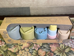 Dantoy BIO Eco-Friendly Bioplastic Stacking Cups 7 pcs Toys - Made In Denmark - Picture 1 of 11