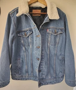 Levi's Sherpa Accent Denim Trucker Jacket Women's 3X Quilted Interior - Picture 1 of 10